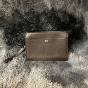 Chic Givenchy Brown Leather Women's Wristlet